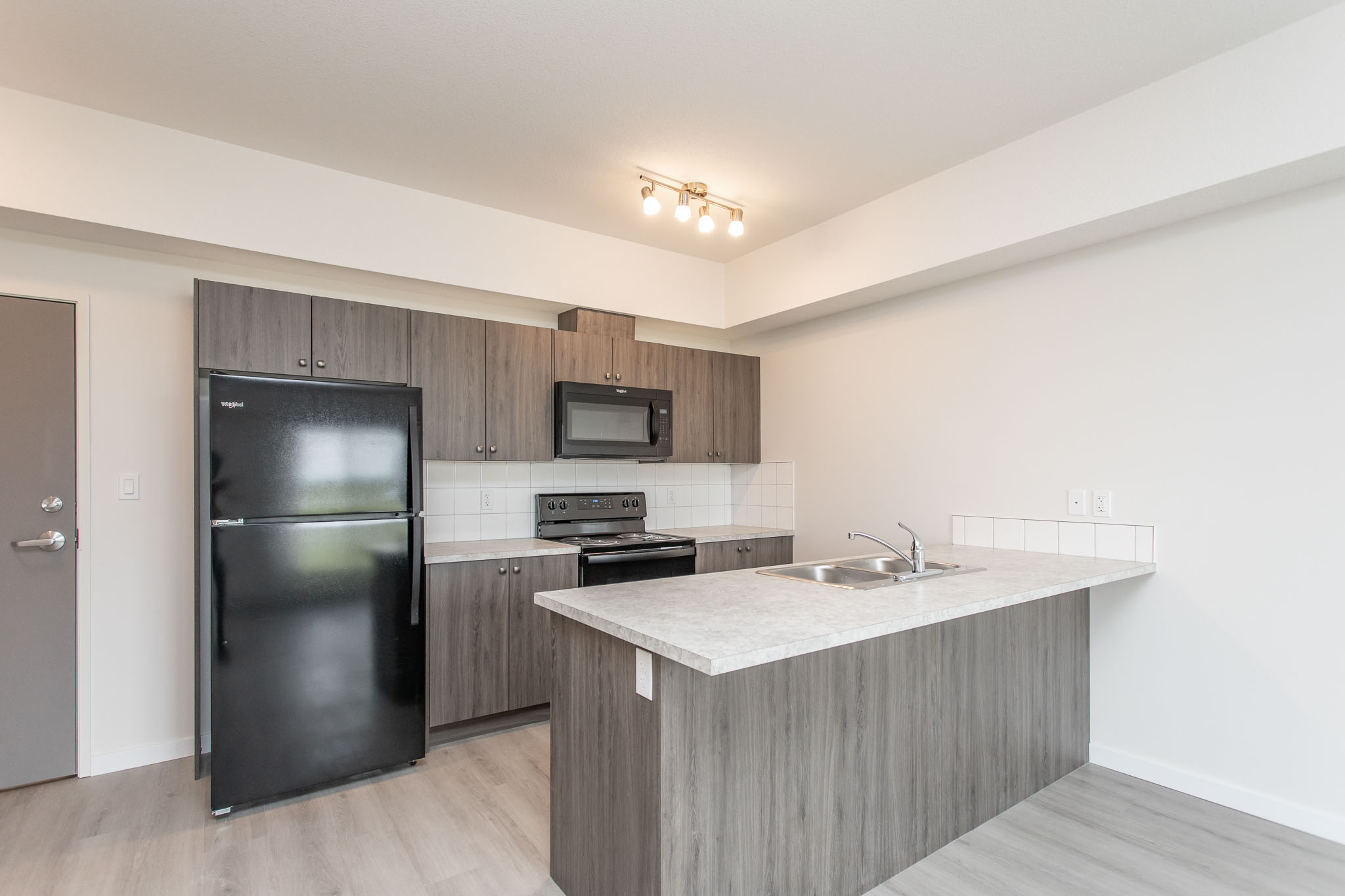 Blue Water South 1 Bedroom, 1 Bathroom Laebon Rental Communities